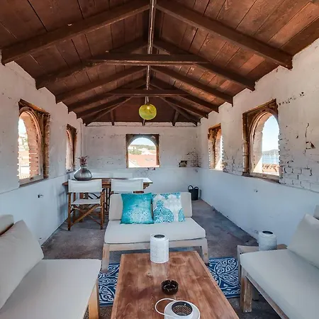 Apartments Argemonia Mali Losinj Exterior photo